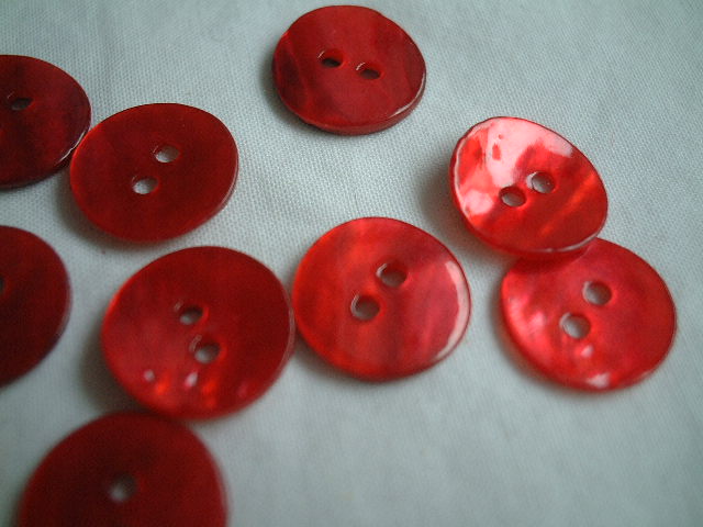 画像2: SB*11.5~18mm*赤色貝ボタン 